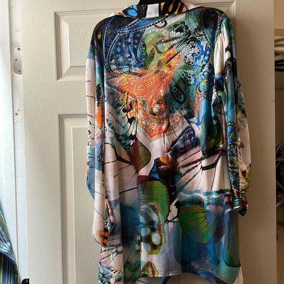 Bellissima Colorful Top - Picture 3 of 3